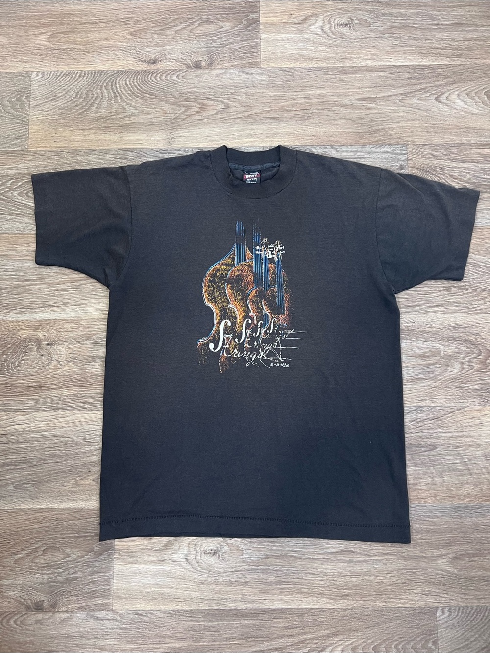 vintage 1990s orchestra graphic t-shirt Size: L 
A557